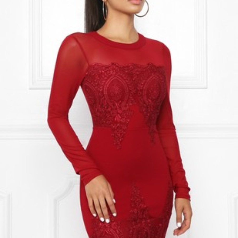 lace date night midi dress